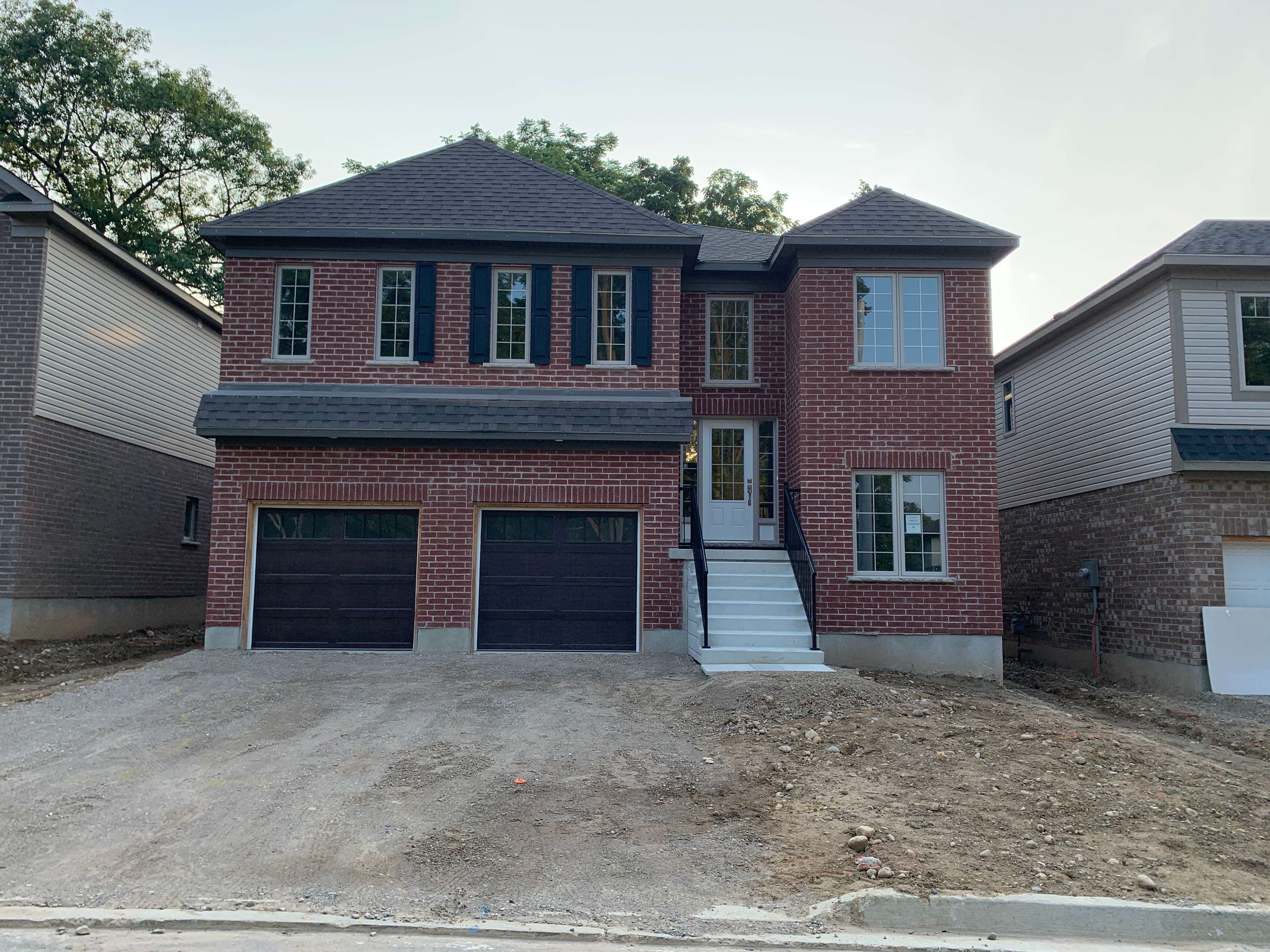 BRAND-NEW 3+2 bdrm 3 bath detached House in Doon South, min to hwy 401